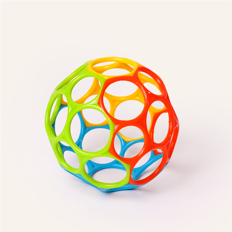Grippy O-ball for early grasping by infants
