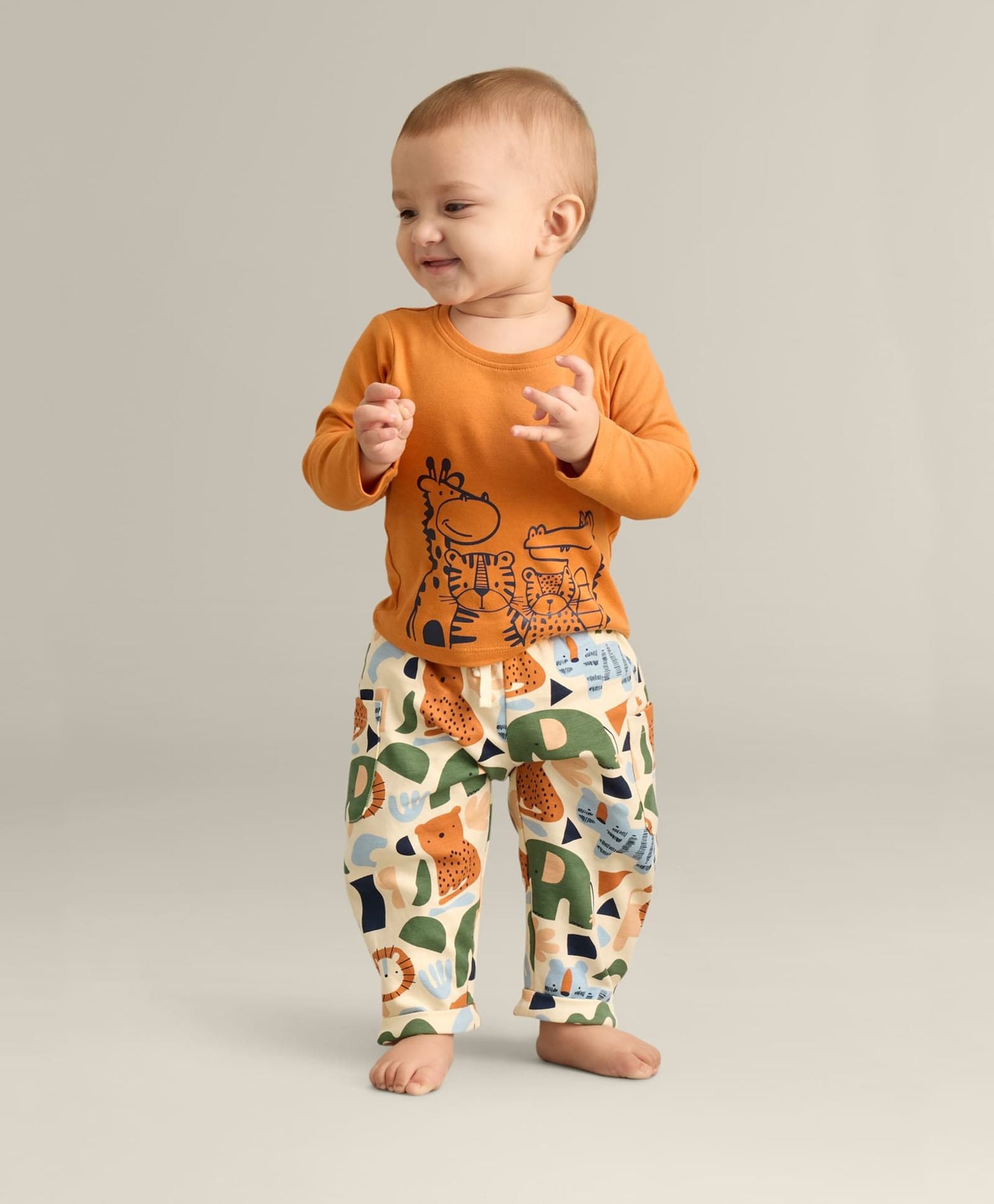 100% Cotton Full Sleeves Animal Printed Tee With Aop Joggers - Orange/Ecru