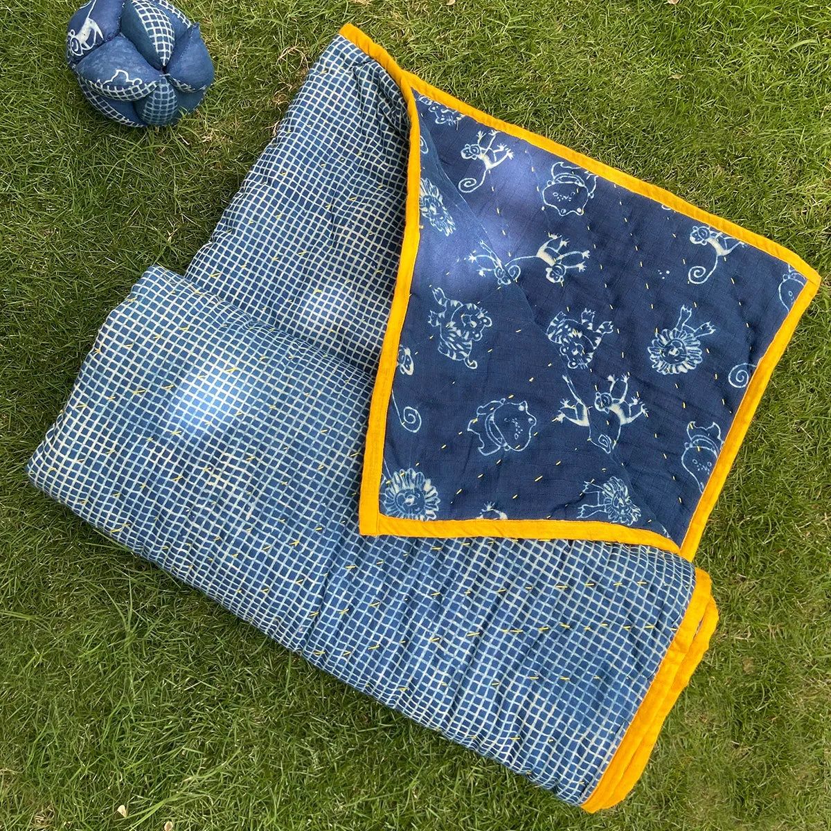 Organic  Zoo Quilt
