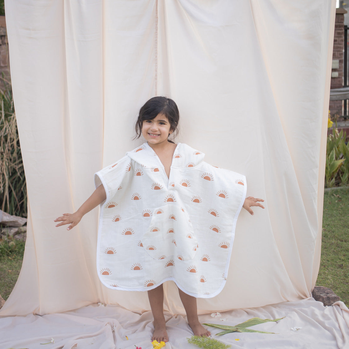 Organic Hugsy Poncho Towel (Sunburst)