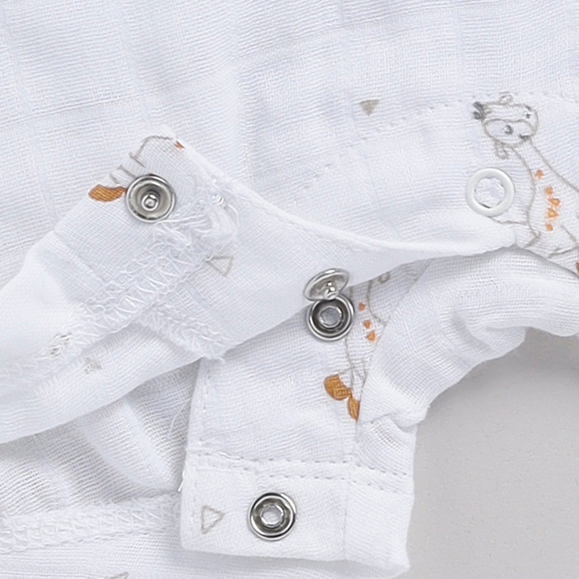 Organic Muslin Half Romper-Giraffe Print