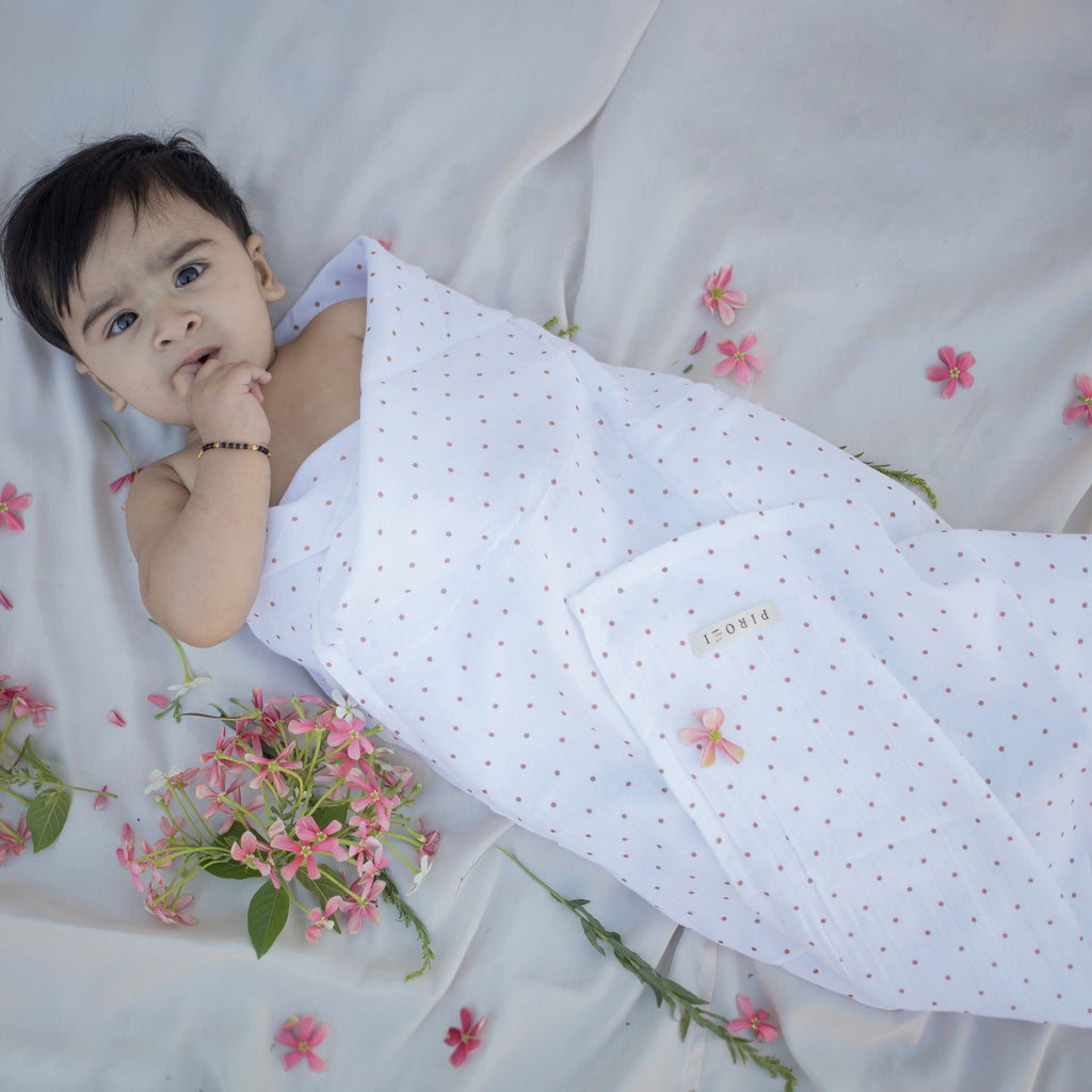 Organic Little Cocoon Swaddle (Spottie Dottie)
