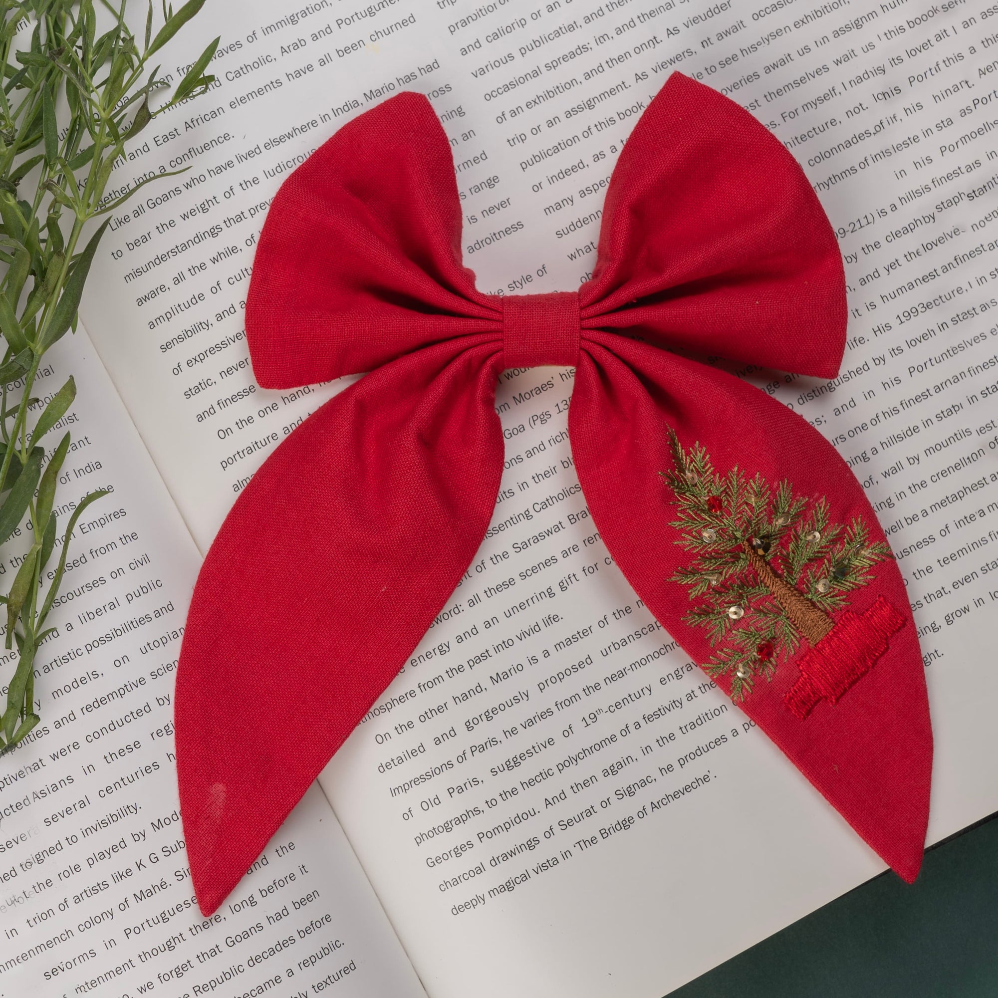 Evergreen Spark – Big Designer Christmas Tree Hair Bow (Set of 1)