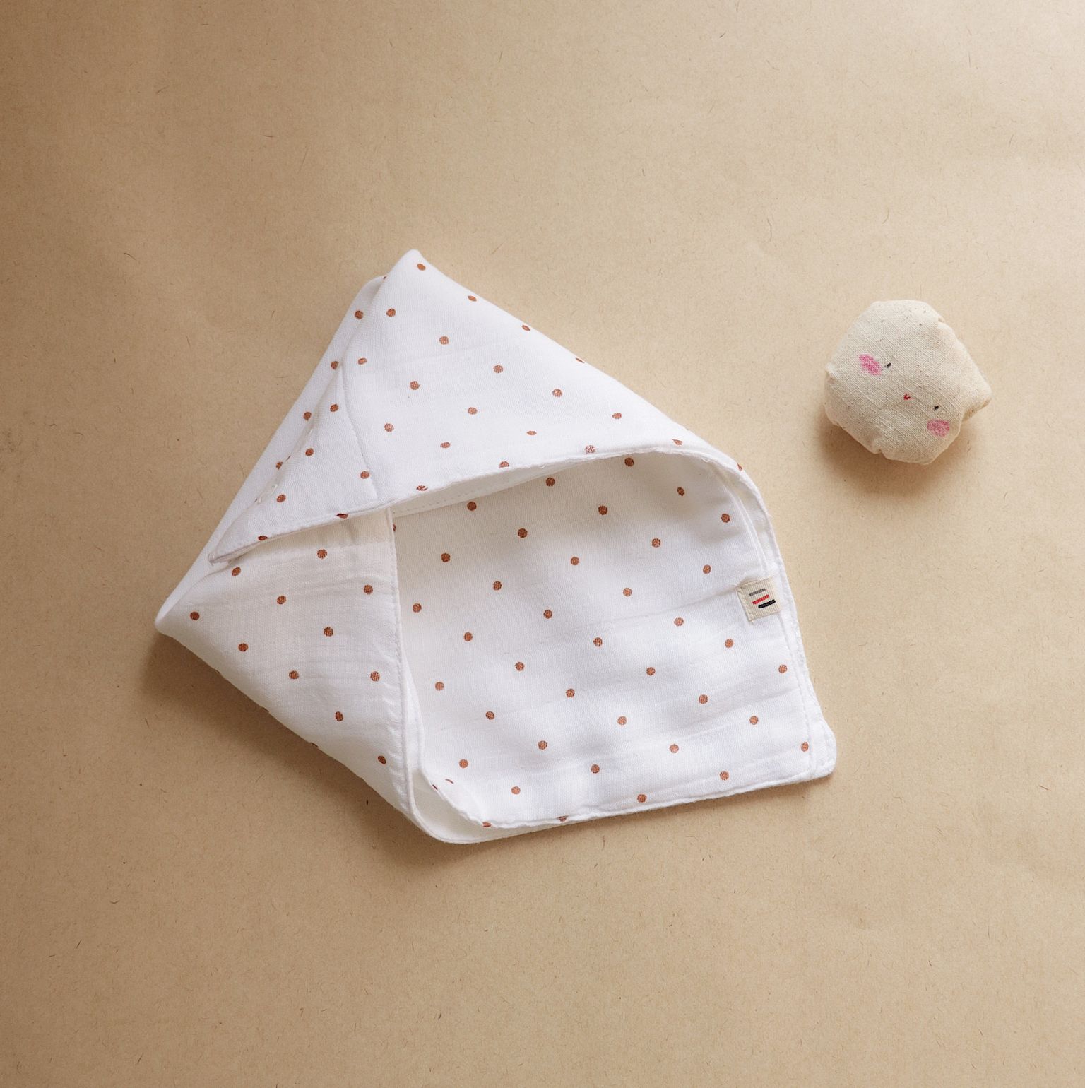 Organic Drool bib  (Spottie Dottie)