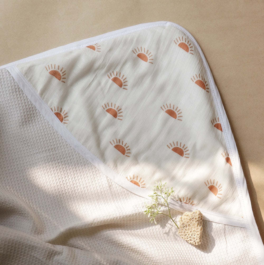 Organic Peek-a-boo Hooded Towel (Sunburst)