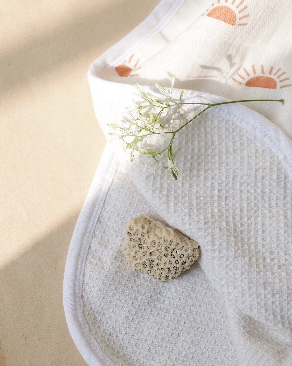 Organic Hugsy Poncho Towel (Sunburst)