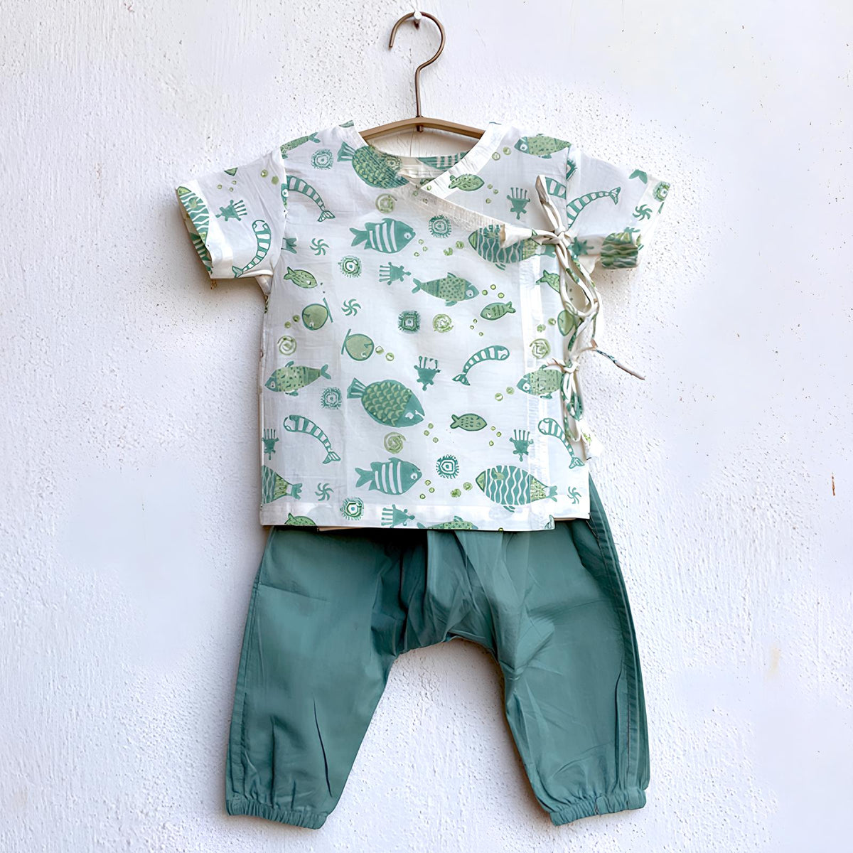 Unisex Organic Fish Print Angarakha Top & Mint Pants