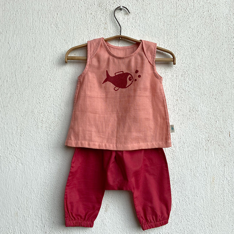 Unisex Organic Koi Peach Jhabla With Red Pants