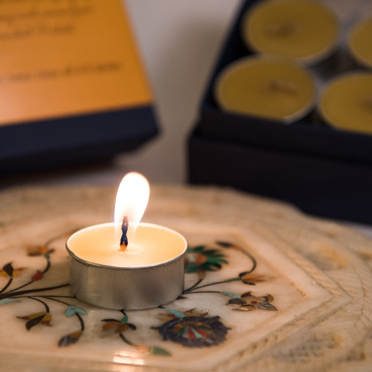Pure Beeswax Tealights set of 18