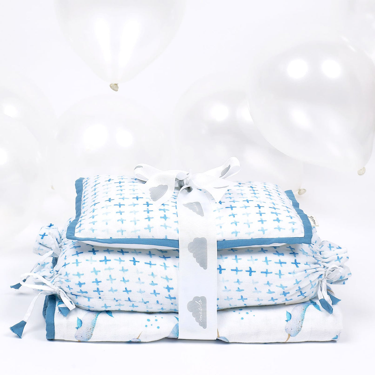 Boy Bamboo Muslin Mini Cot Bedding Set, 0-2 years Believe in Narwhals-Blue