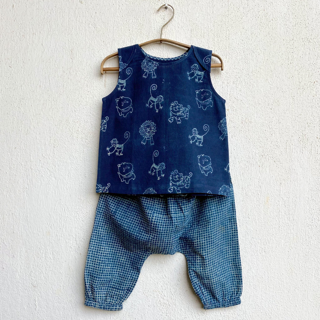 Unisex Organic Indigo Zoo Jhabla With  Check Pants