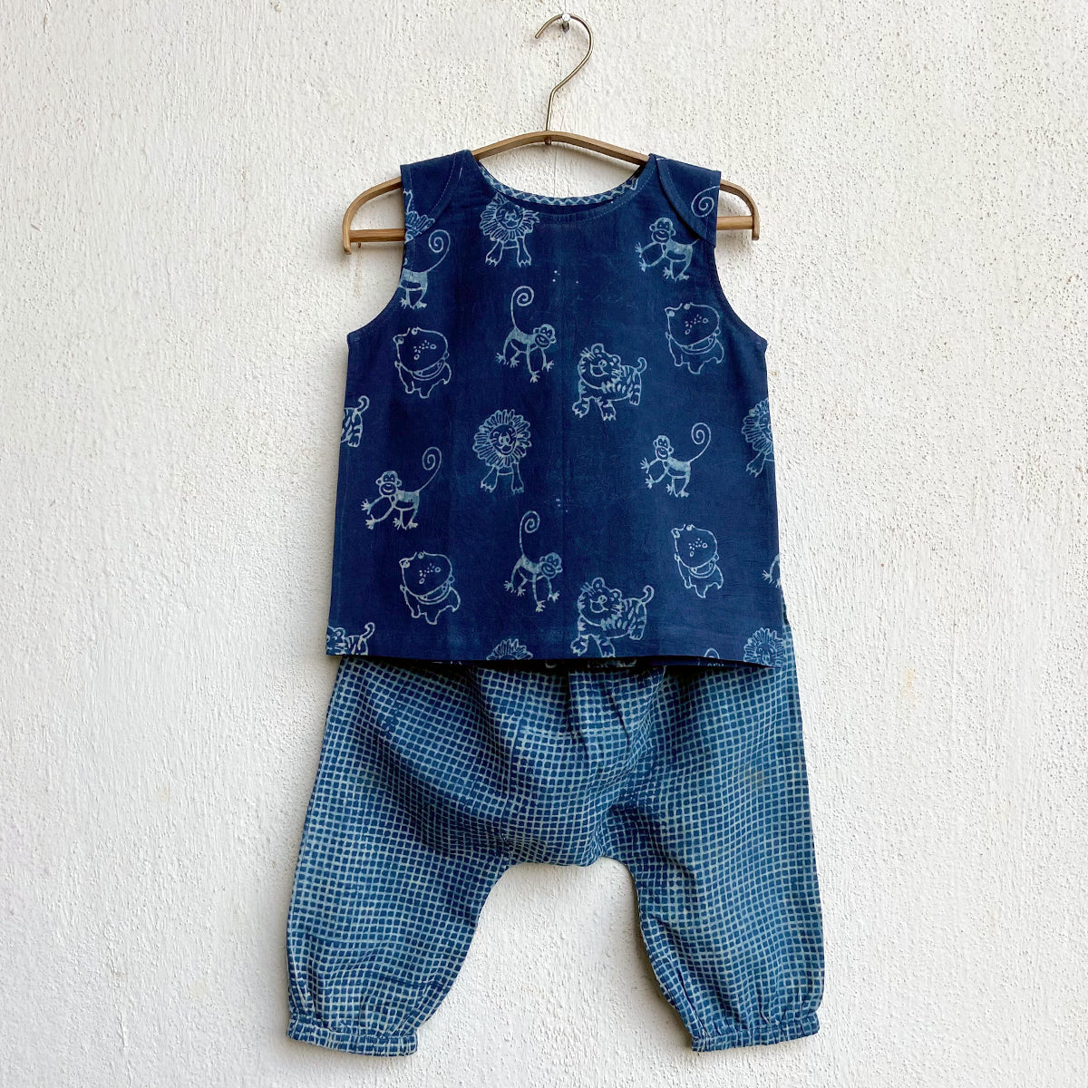 Unisex Organic Indigo Zoo Jhabla With  Check Pants