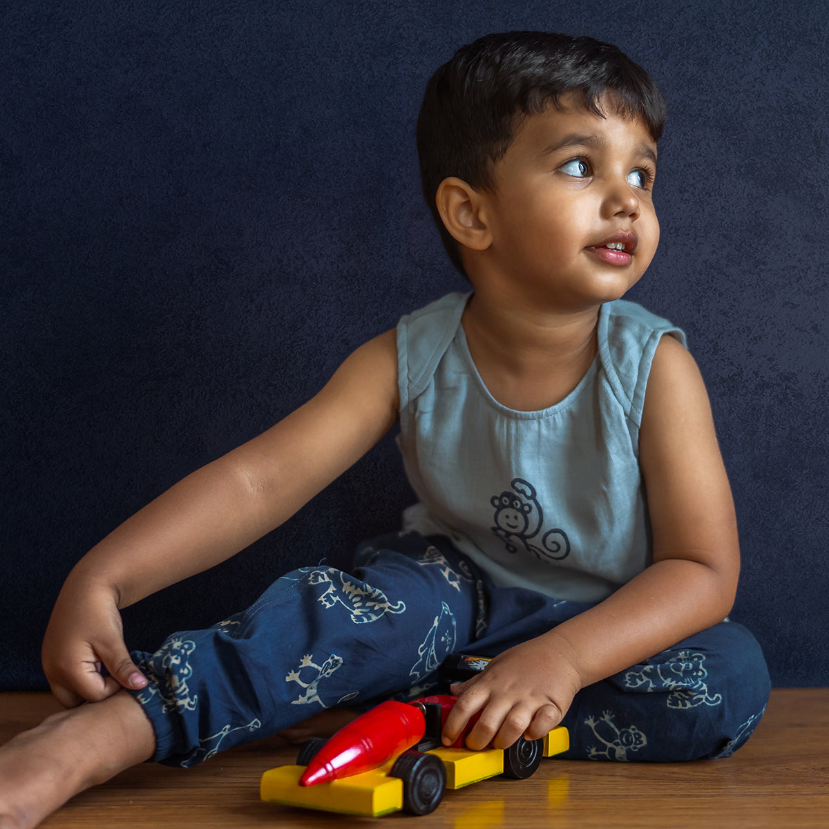 Unisex Organic Zoo Monkey Jhabla With Indigo Zoo Pants
