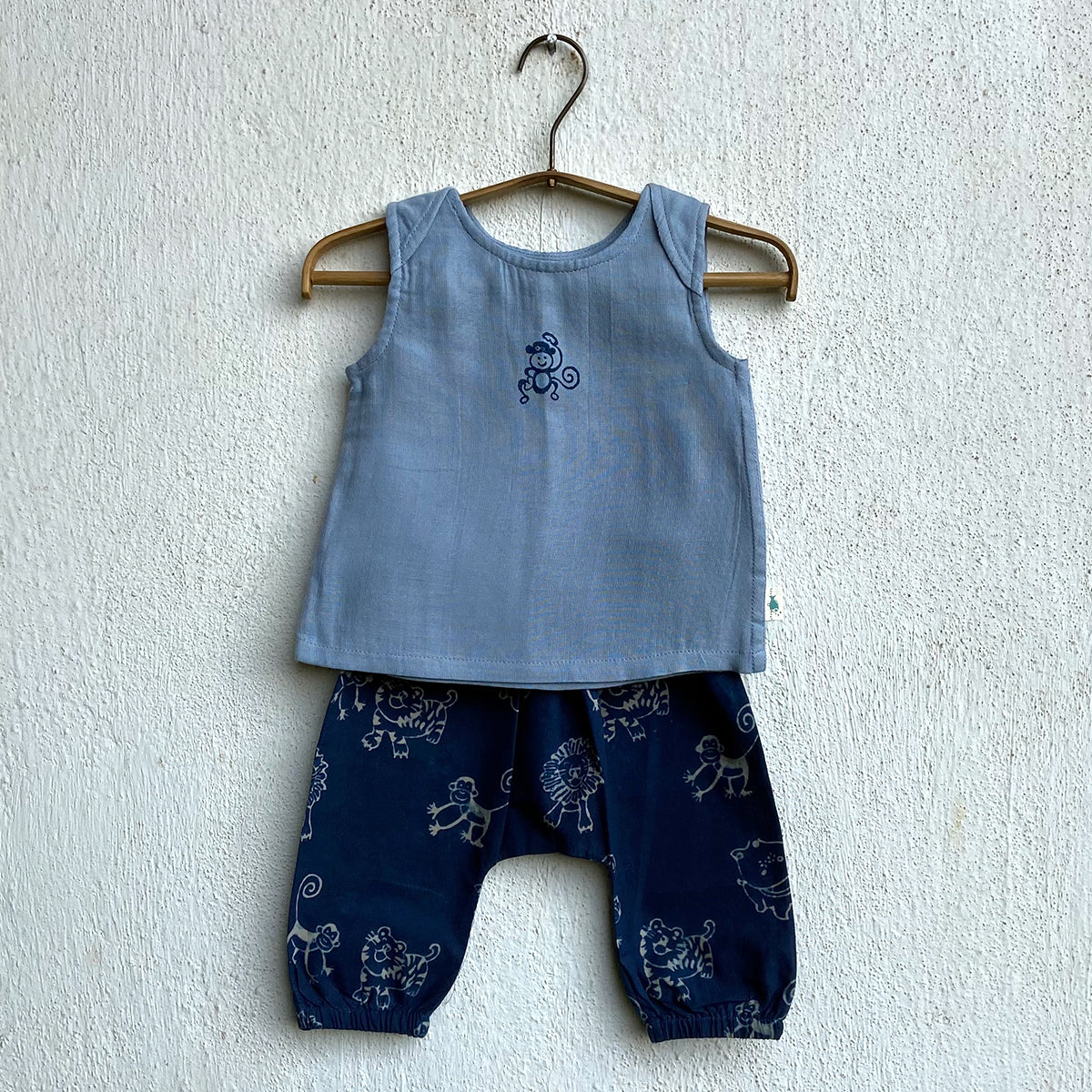 Unisex Organic Zoo Monkey Jhabla With Indigo Zoo Pants
